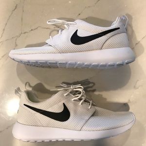 Nike ID Roches Classic White with Black Swoosh